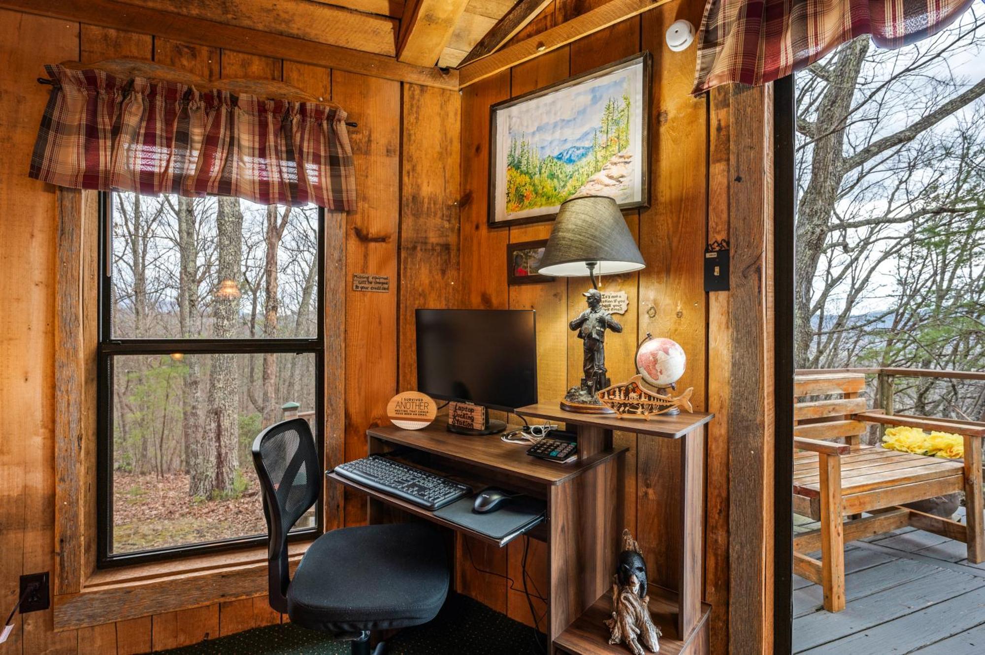 10 Miles Away From The Heart Of It All! Pigeon Forge Eksteriør bilde